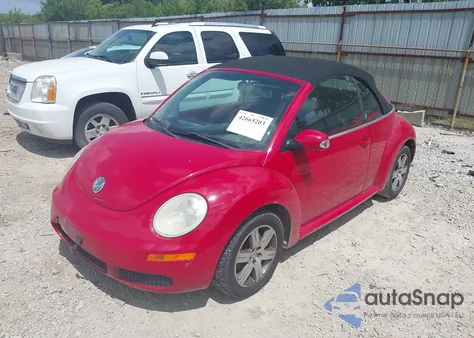 2006 Volkswagen New Beetle 2.5 z USA, uszkodzony, nr VIN 3VWRF31YX6M332882